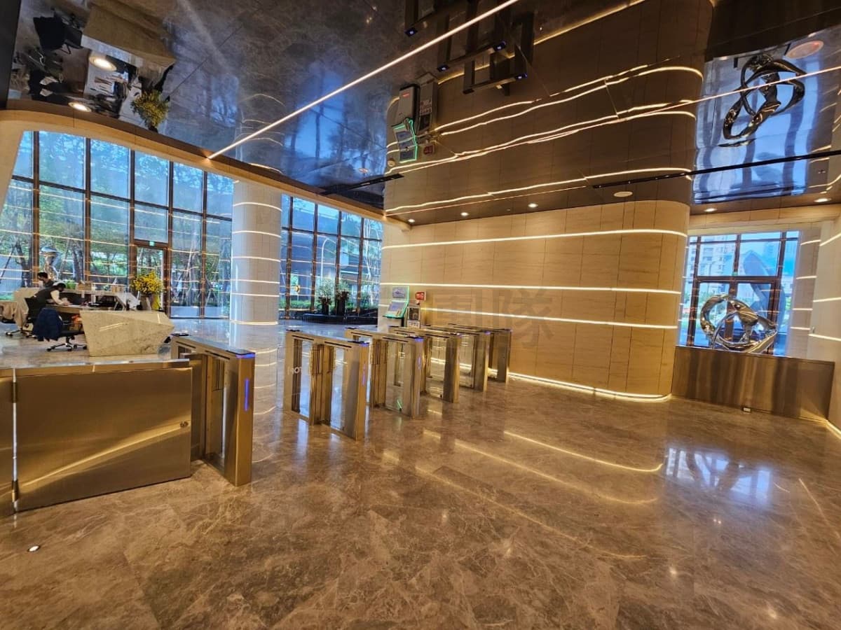 台中七期TOP 1 頂級商辦高檔裝潢戶雙平面車位